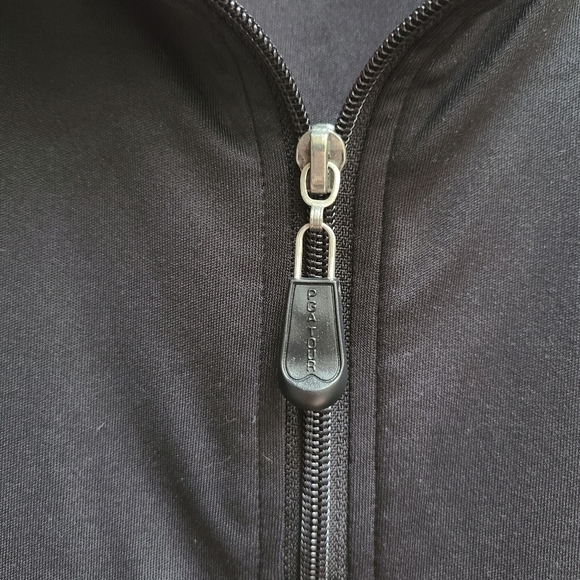 PGA Tour Light-weight Fleece Pullover, Size Medium - Picture 6 of 9